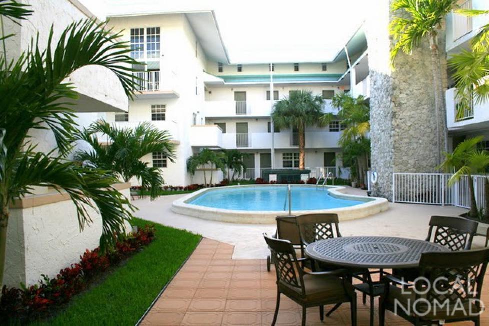 Suites At Coral Resorts Майами Экстерьер фото